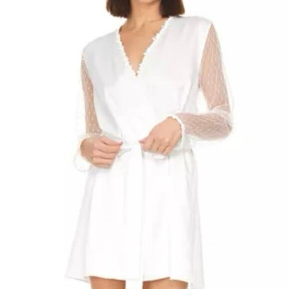 Flora Nikrooz Showstopper Charmeuse CoverUp Robe bridal elegant wedding day robe - Picture 1 of 13